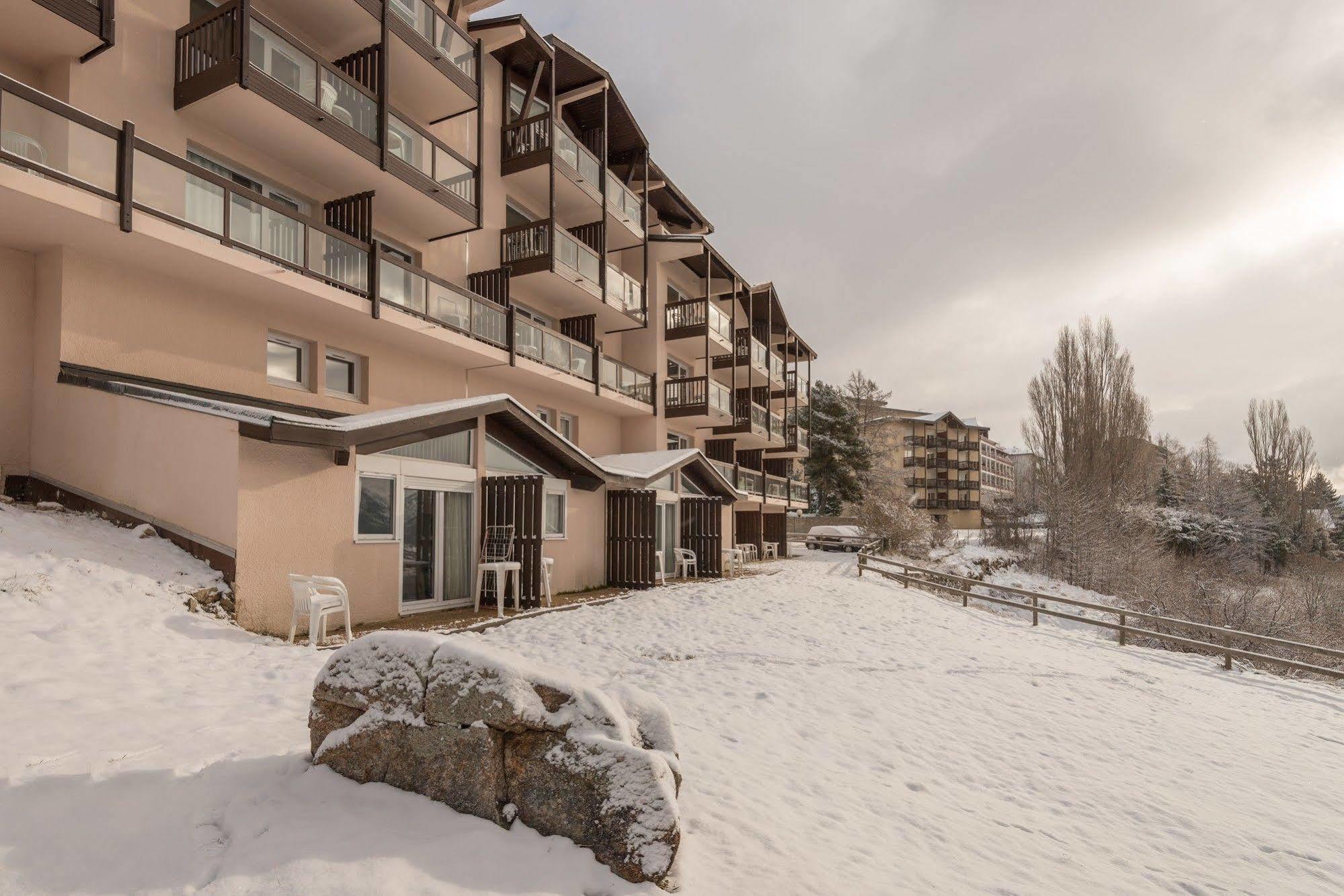 Residence Pierre & Vacances Le Pedrou Font-Romeu-Odeillo-Via Exterior foto
